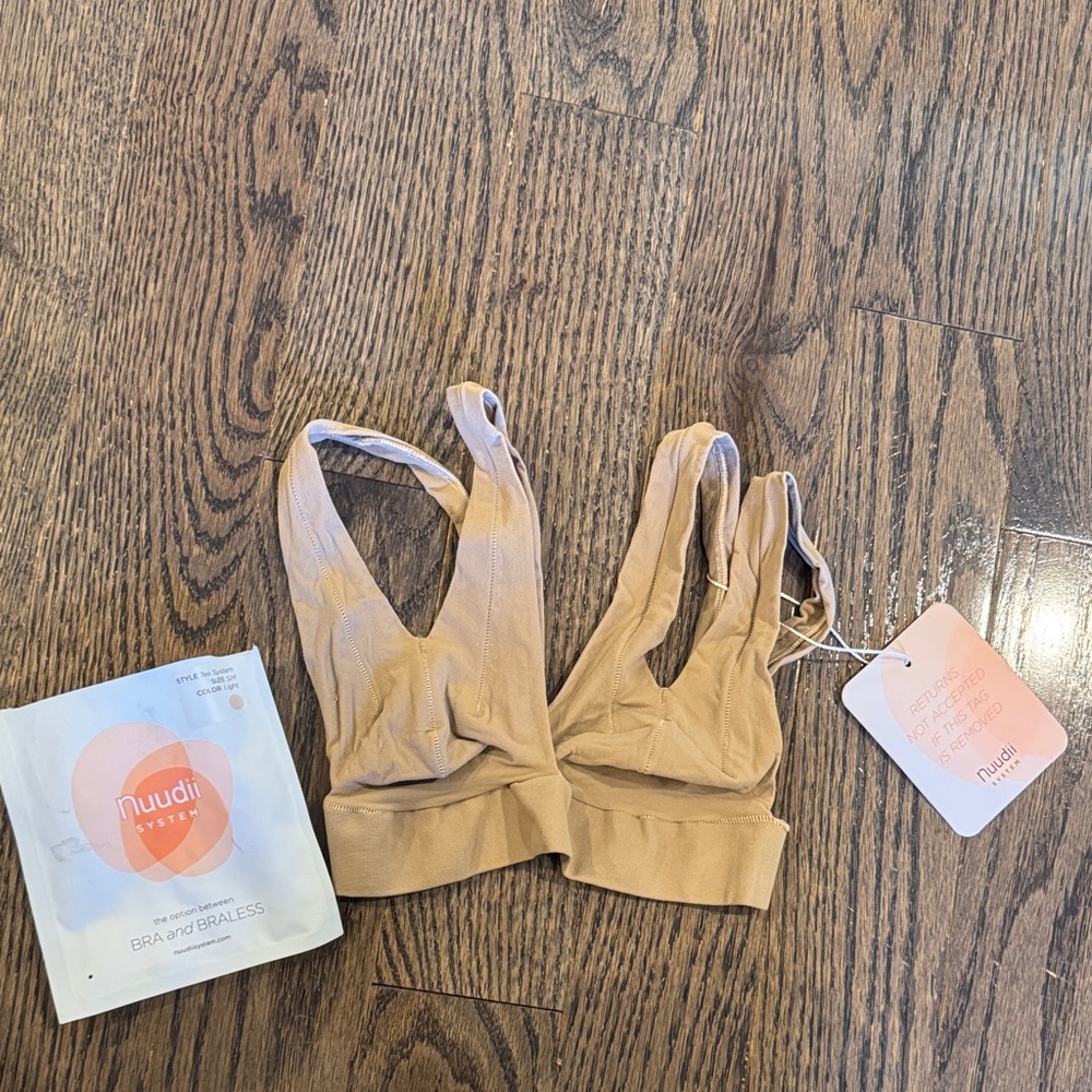 NEW Nuudii System Tee Bralette size SM Color Light